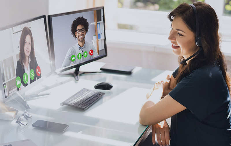 Videollamada de interpretación remota por video (VRI) entre profesionales